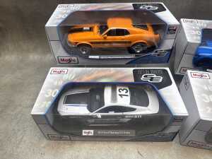 Four Maisto special edition 1:18 scale die-cast model Ford Mustang cars - 2