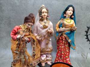 Mainly Oriental decorative items - 2