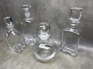 Four contemporary crystal decanters - 3