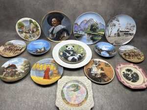 Assorted ceramic cabinet plates and bowls - 4