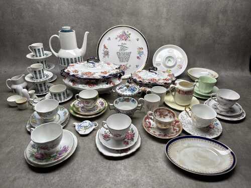 Assorted porcelain