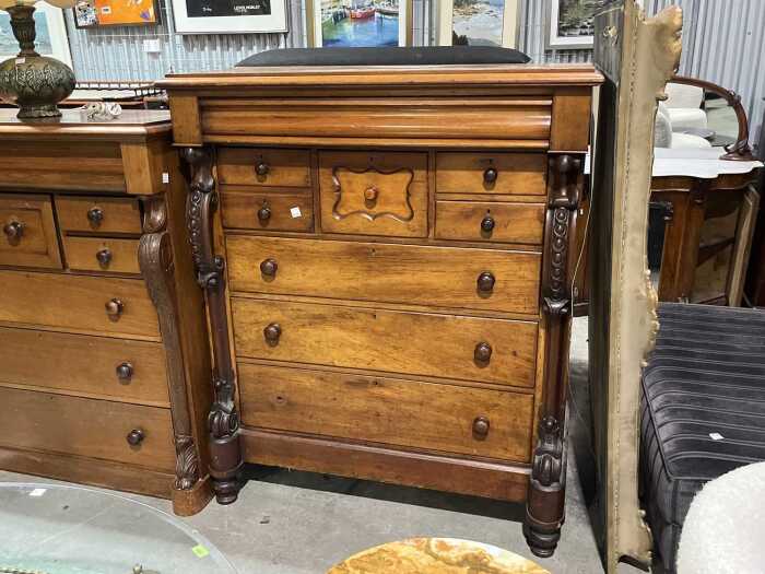Victorian chest of drawers