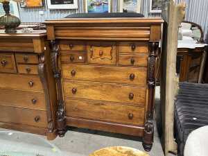 Victorian chest of drawers