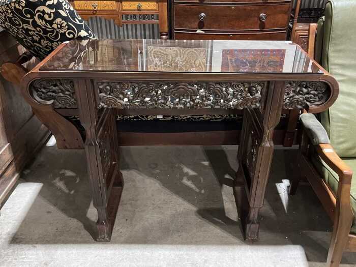 Chinese Qing-style rosewood alter table