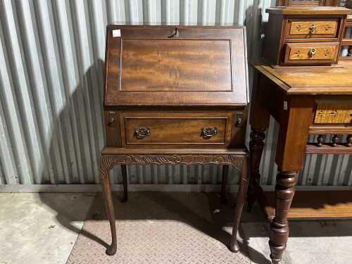 Vintage bureau desk