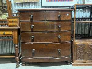Mahogany chest of five drawers