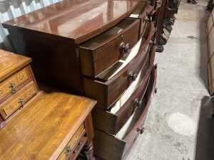 Mahogany chest of five drawers - 3