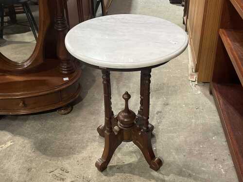Round lamp table with marble top