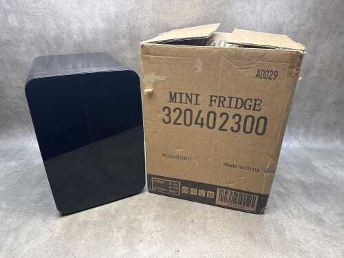 Mini fridge - new