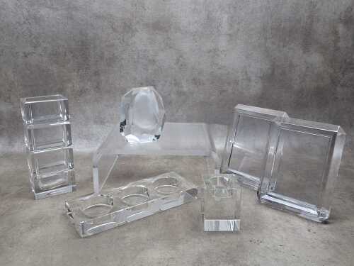 Group of cubic-shaped crystal decorator pieces