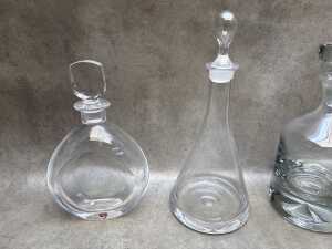 Four modern crystal decanters - 2