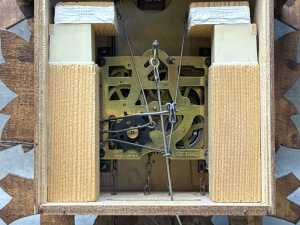 Timber cuckoo clock with pendulum and weights - 5