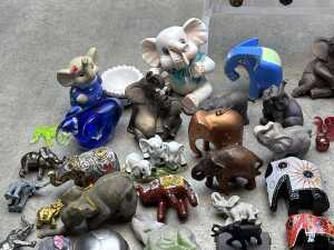 Collection of decorative elephants - 3