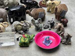 Collection of decorative elephants - 4