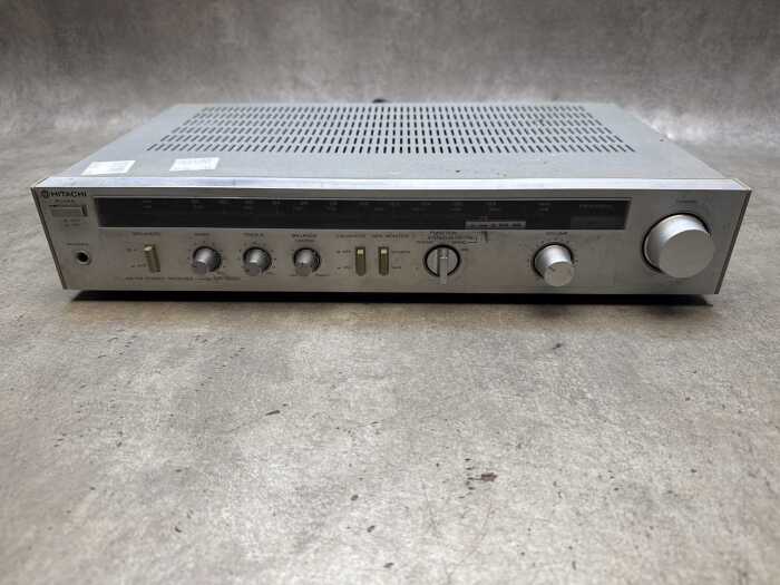 Hitachi AM/FM Stereo Receiver, Model SR-2001