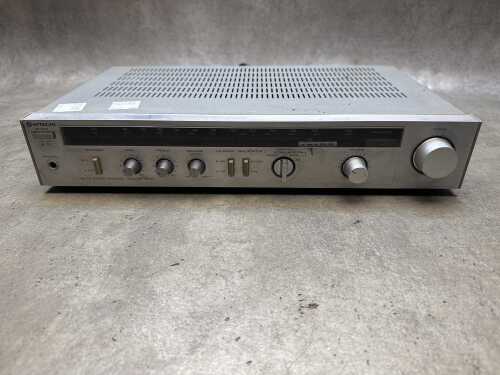Hitachi AM/FM Stereo Receiver, Model SR-2001