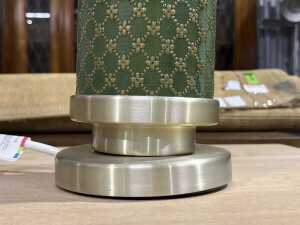 Metal and leatherette green geometric patterned table lamp - 4