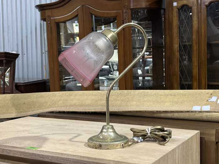 Brass tone table lamp