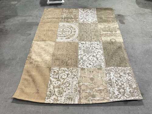 Modern cotton and polyester rug