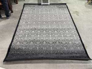 Modern polypropylene rug
