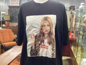 Supreme Kate Moss photo tee in black, size XL - 2