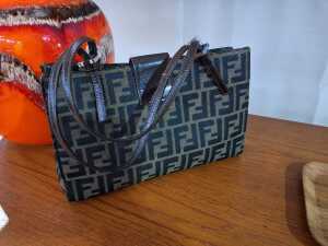 Designer-style shoulder bag in brown tones - 2