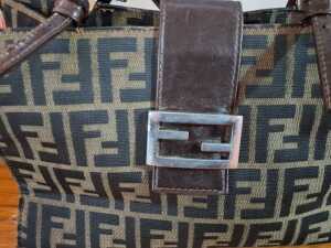 Designer-style shoulder bag in brown tones - 3