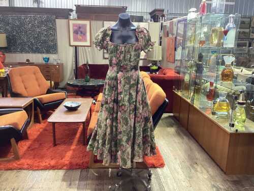 Selkie floral cap-sleeve dress, size S
