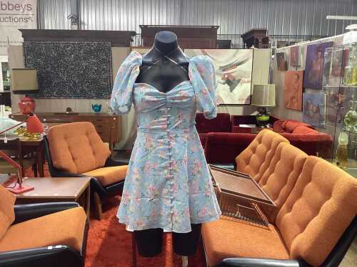 House CB Tallulah blue floral mid dress, size S
