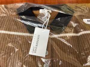 Goondiwindi, Australia, brown-collared knit, size 16 - 2