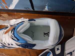 Designer-style sneaker in blue and white, size 44 - 3