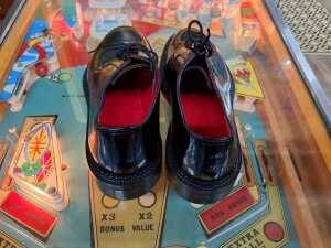Designer-style black leather business shoes, size 42 - 2