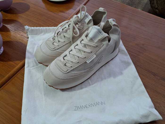 Designer-style retro knit suede runners in cream, size 38