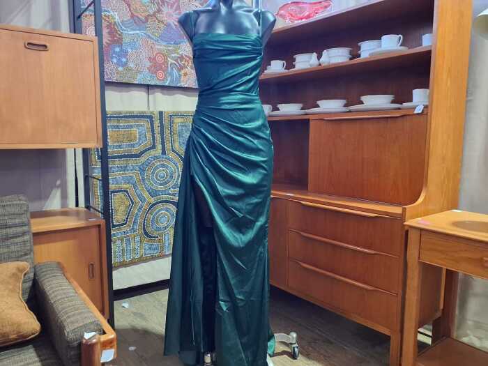 Babyboo Winona maxi dress in emerald size XS