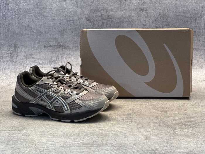 Asics Gel-1330 size US 7 Men's