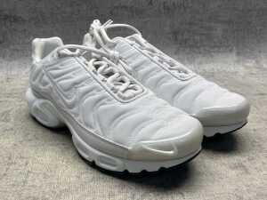 Nike Air Max Plus US 9.5 Women's - 3
