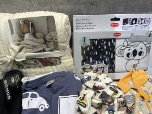 Group of baby clothing - 4