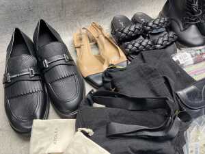Group of Women's accessories - 2