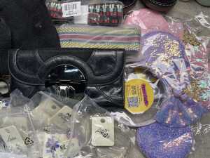Group of Women's accessories - 4