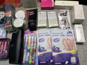 Group of beauty products - 4