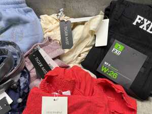 Group of Women's clothing size XS - 3