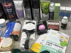 Group of beauty products - 3