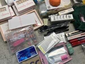Group of beauty products - 4