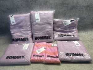 Group of Hommey towels