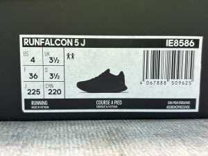 Adidas Runfalcon 5 J size 4 US - 4