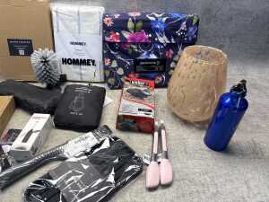 Group of homewares - 2