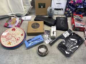 Group of homewares - 3