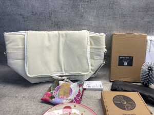 Group of homewares - 4