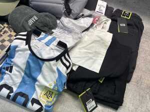 Group of men's clothing size small - 2