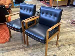 Pair of mid-century armchairs - 2